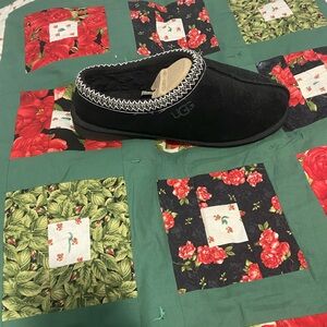 UGG Men's Black Slippers